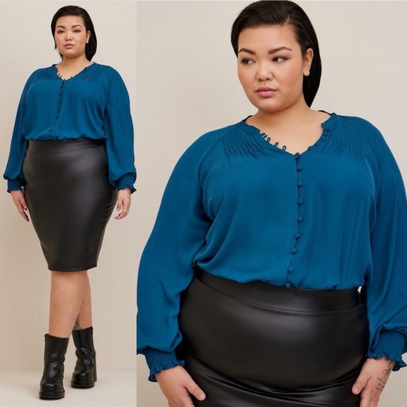 Torrid Georgette Smocked Blouson Long Sleeve Blouse Flowy Legion Blue - Size 3X - Picture 1 of 12